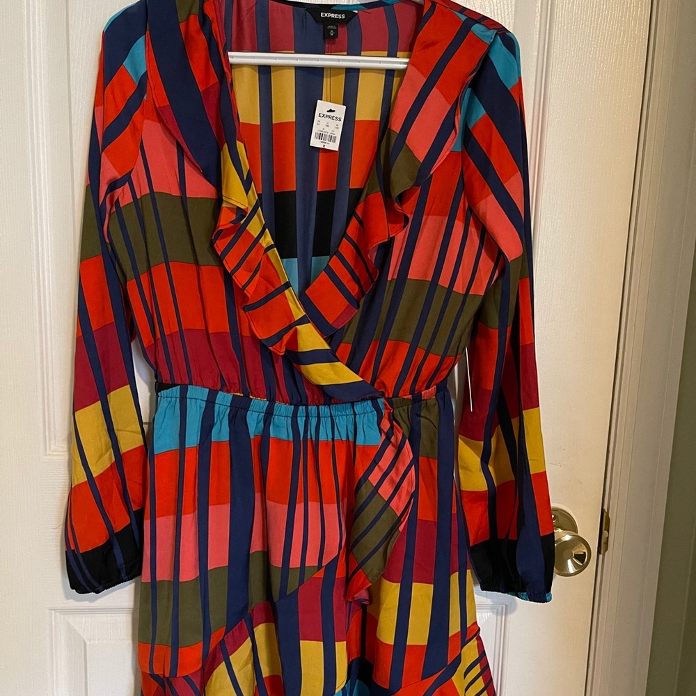 Dress - Picture 2 of 4